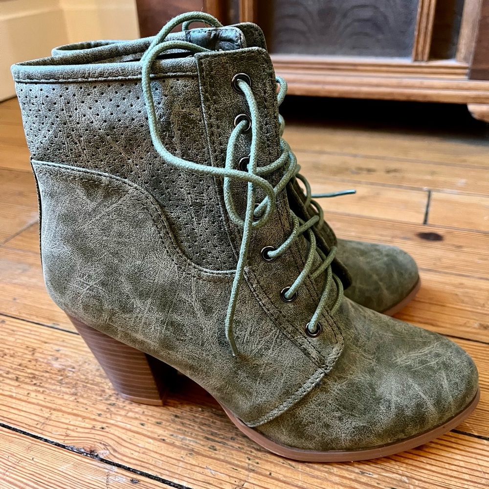 Yoki olive lace up ankle boots